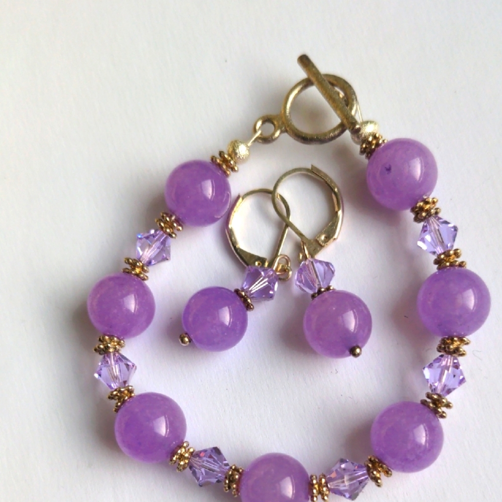 New Swarovski & Purple Lavender Quartz Beaded Bracelet & Earring Set. Silver